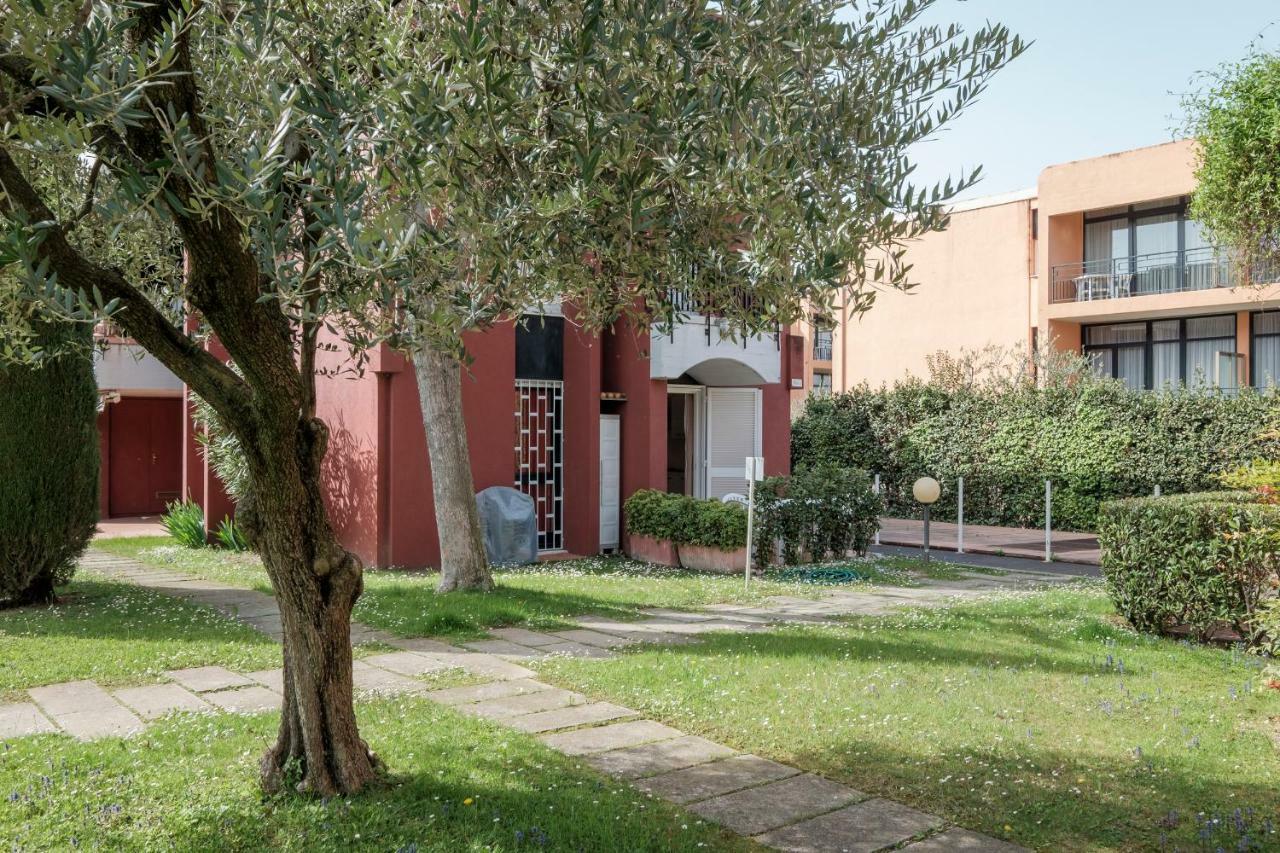 Residence Holiday Sirmione B8 מראה חיצוני תמונה
