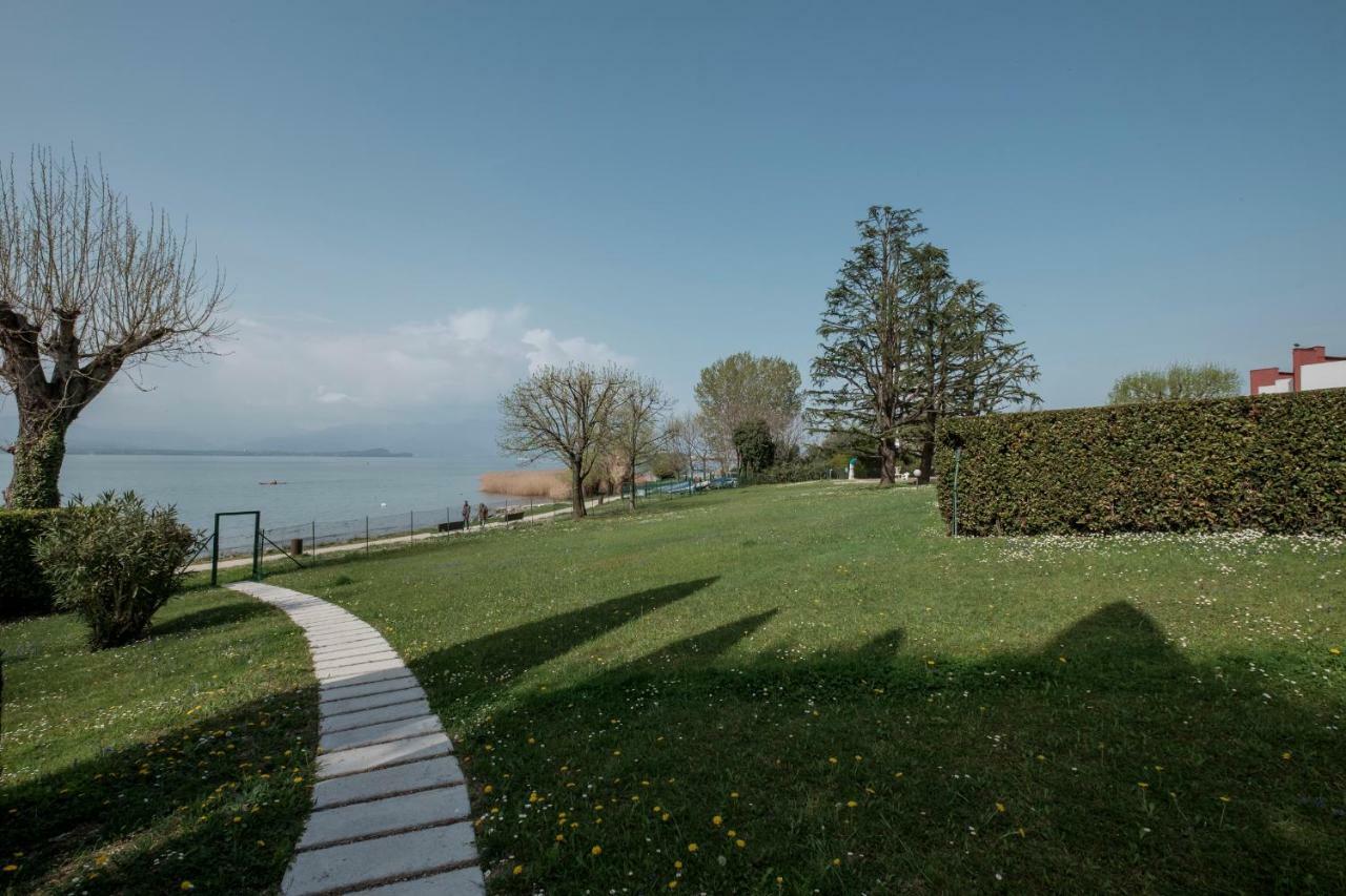 Residence Holiday Sirmione B8 מראה חיצוני תמונה