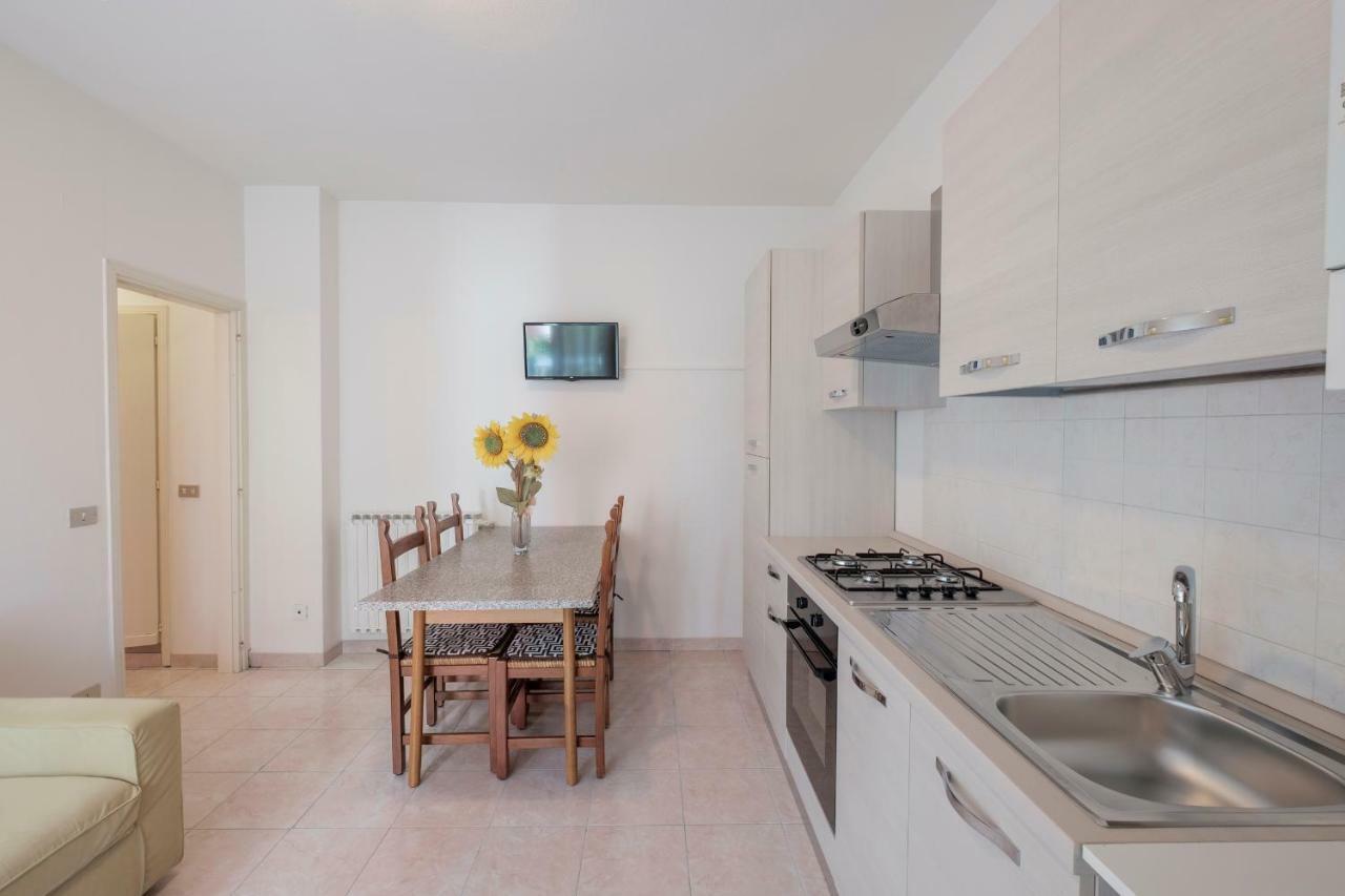 Residence Holiday Sirmione B8 מראה חיצוני תמונה